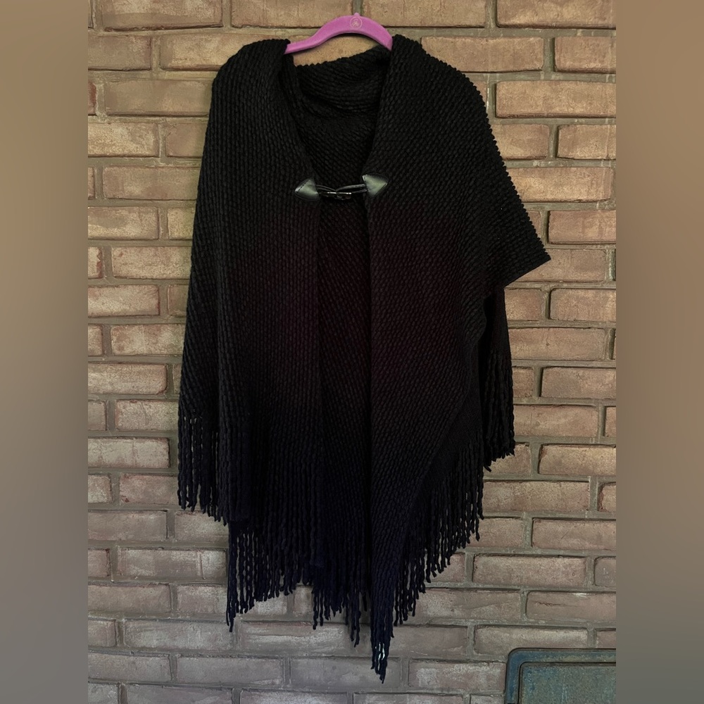 Black Fringe Knit Cape - One Size Fits Most - unlabeled